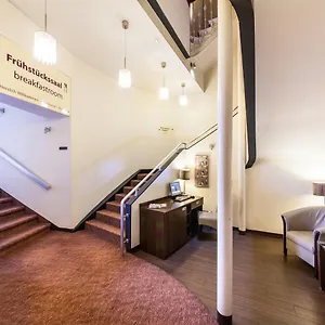 *** Отель Garner Hotel Hamburg - Graf Moltke Германия