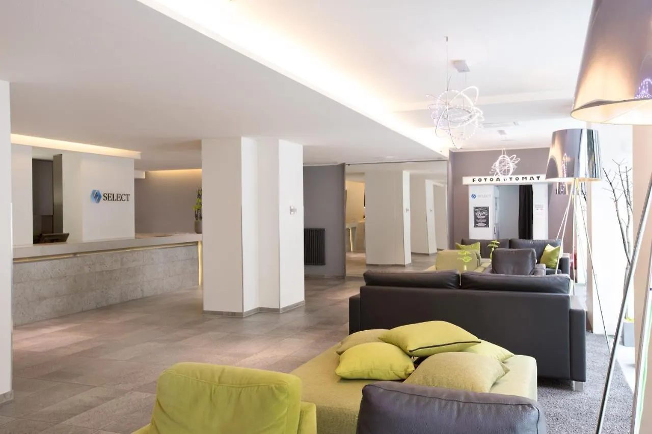 Select Hotel Berlin The Wall - Apartments Germania