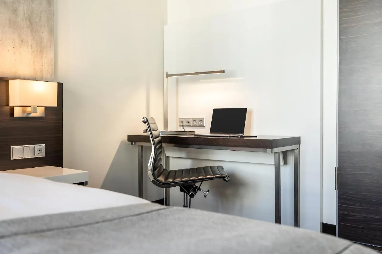 Select Hotel Berlin The Wall - Apartments 4*,  Germania